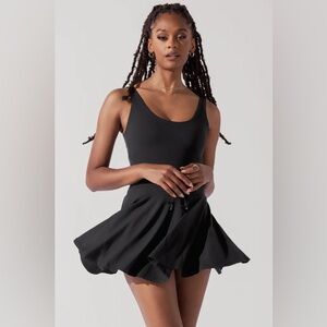POPFLEX Twirl Dress - Black
Size: L